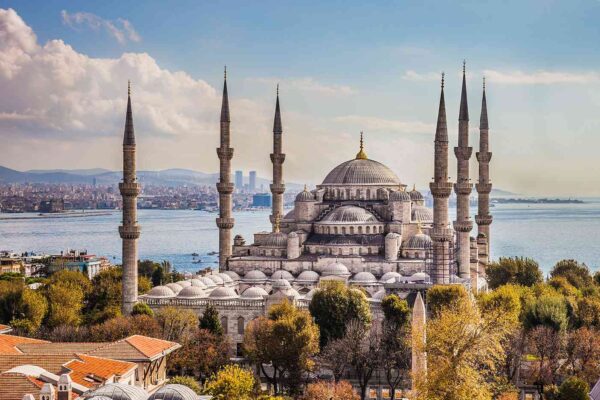 8 Ways to Save Money on Your Umrah 2025 Packages Umrah 2025 Packages