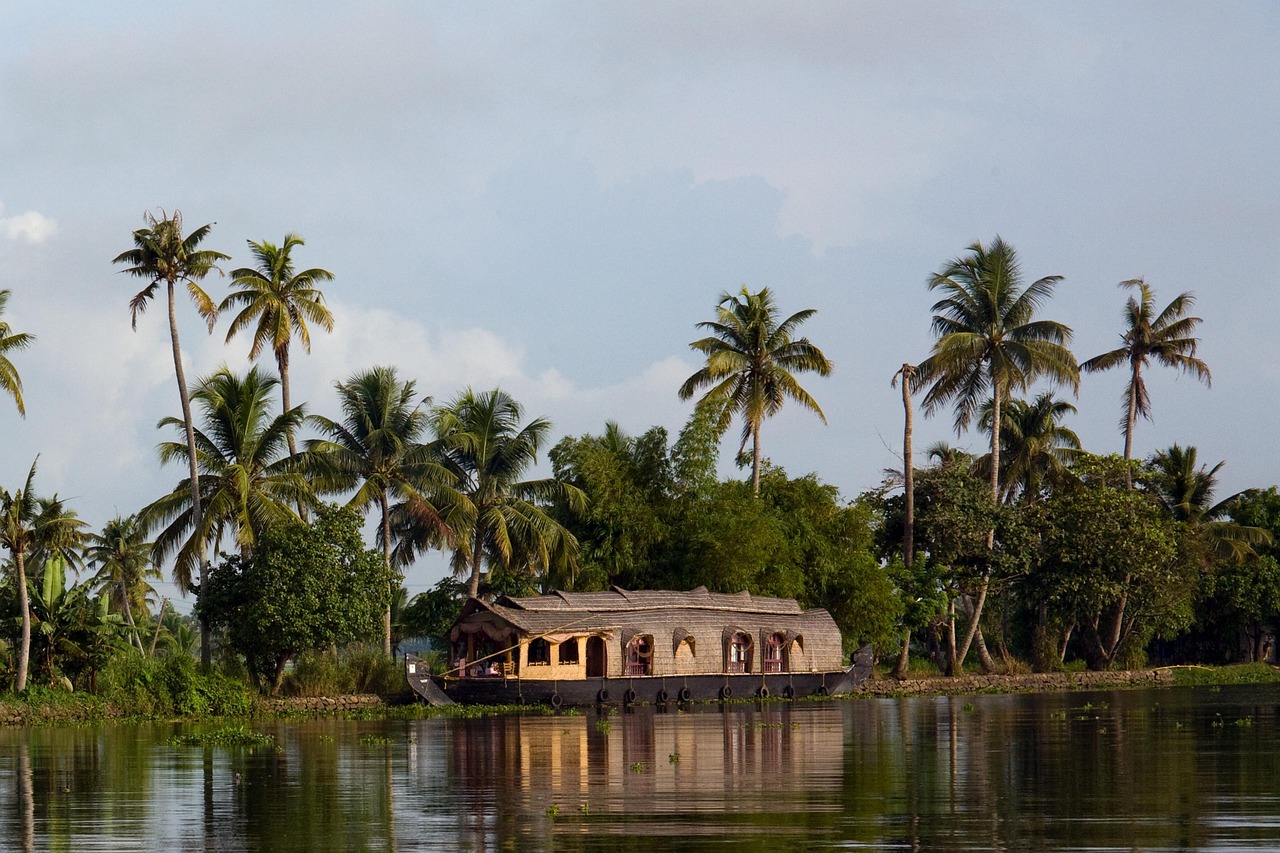 16 Days South India with Kerala Backwaters